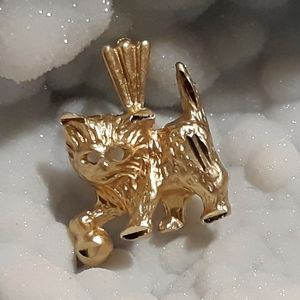 14k gold Michael Anthony vintage kitten pendant